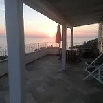 Tatil Evi L' Elicriso